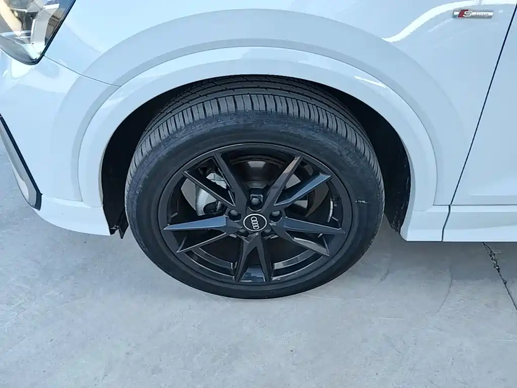 Audi Q2L — миниатюра 23