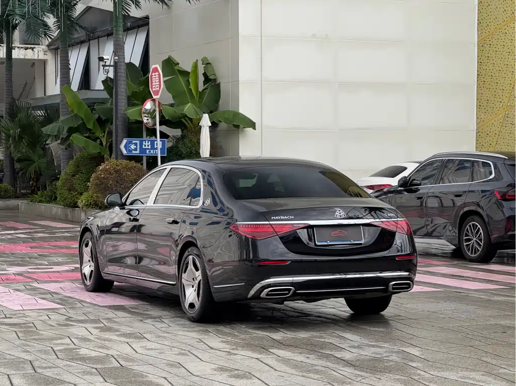 Mercedes-Benz S-Class — миниатюра 6