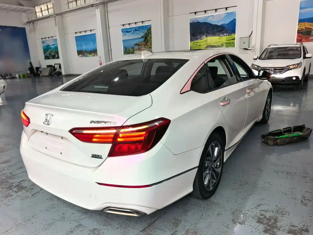 Honda Inspire — миниатюра 7