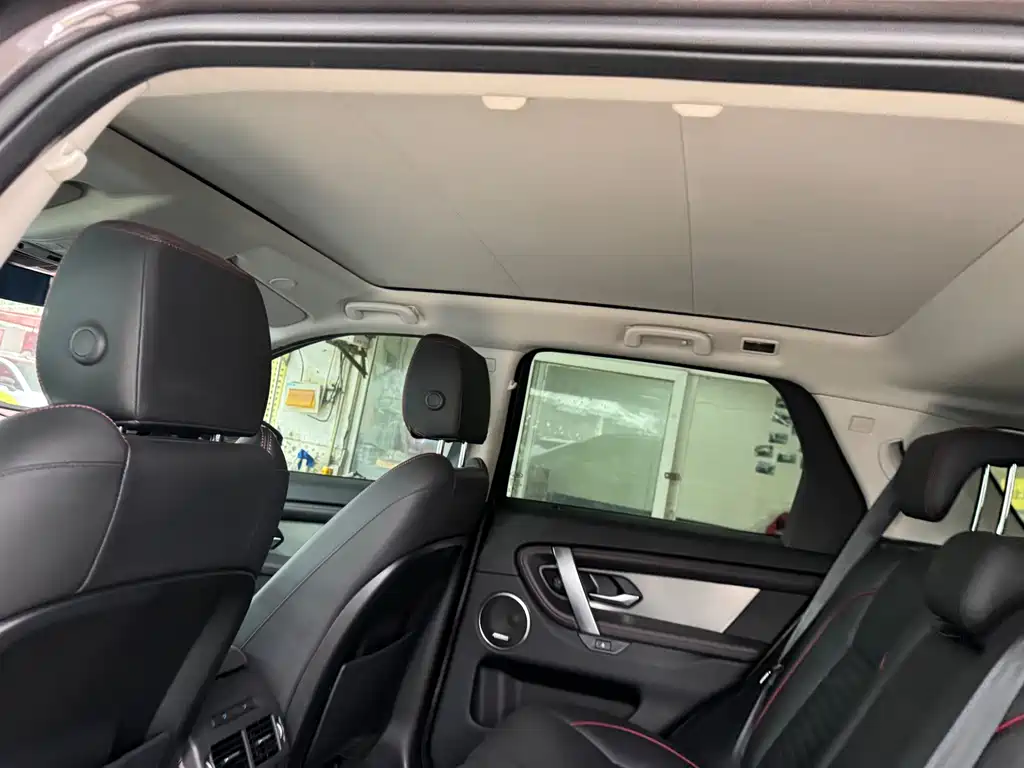 LAND ROVER DISCOVER SPORTS