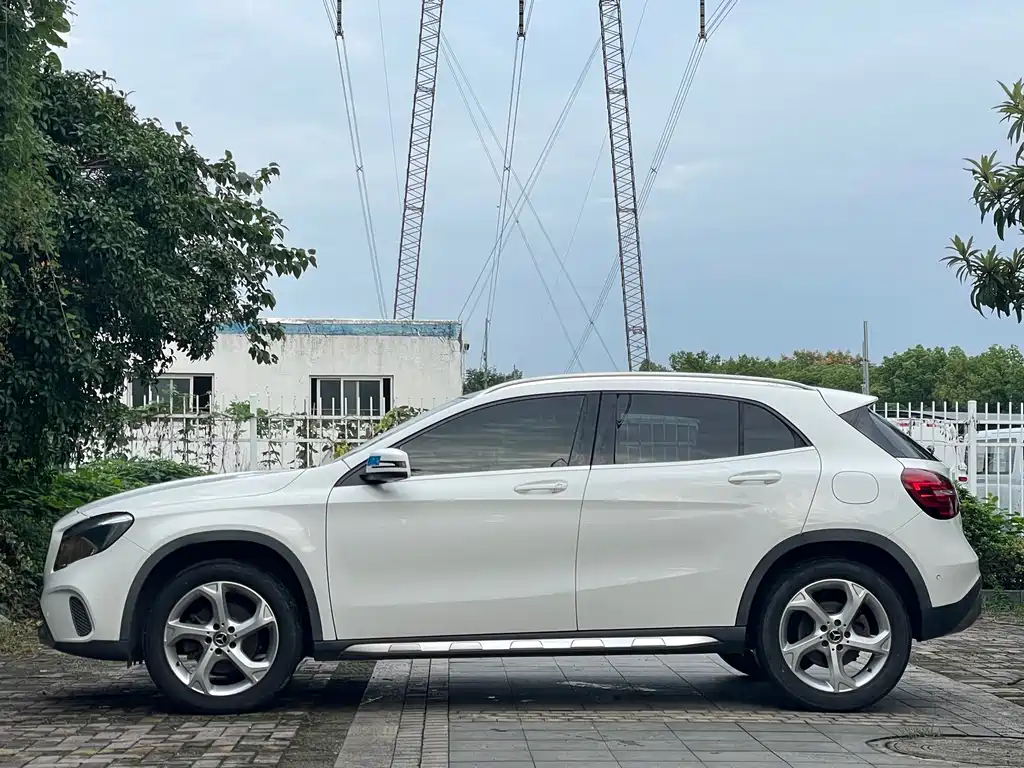 Mercedes-Benz GLA — миниатюра 4