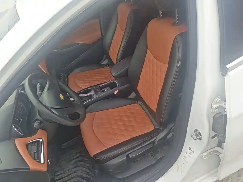 Chevrolet Cruze — миниатюра 15