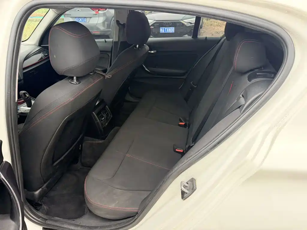 BMW 1 Series (Import) — миниатюра 5