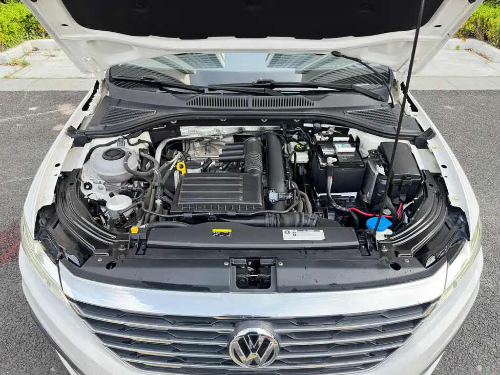 Volkswagen Lavida - фото 24