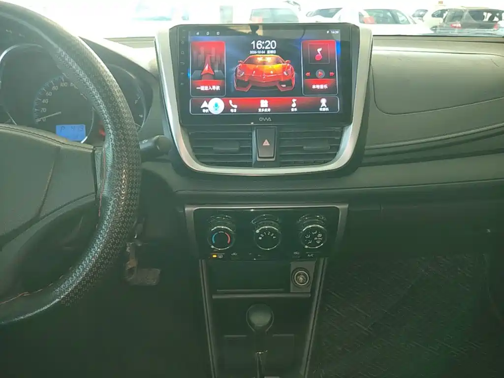 Toyota Yaris L — миниатюра 13