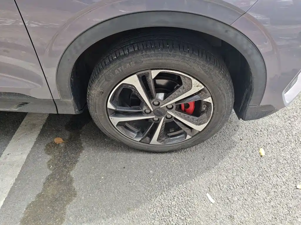 Geely Binyue — миниатюра 24