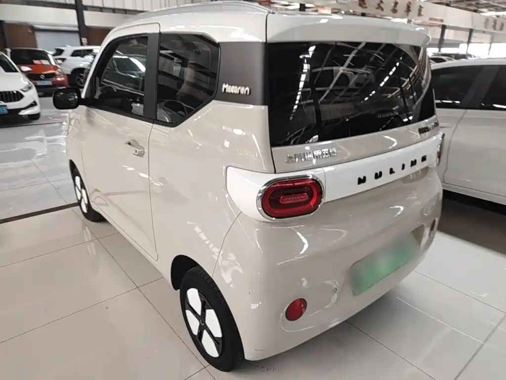Wuling MINIEV — миниатюра 5