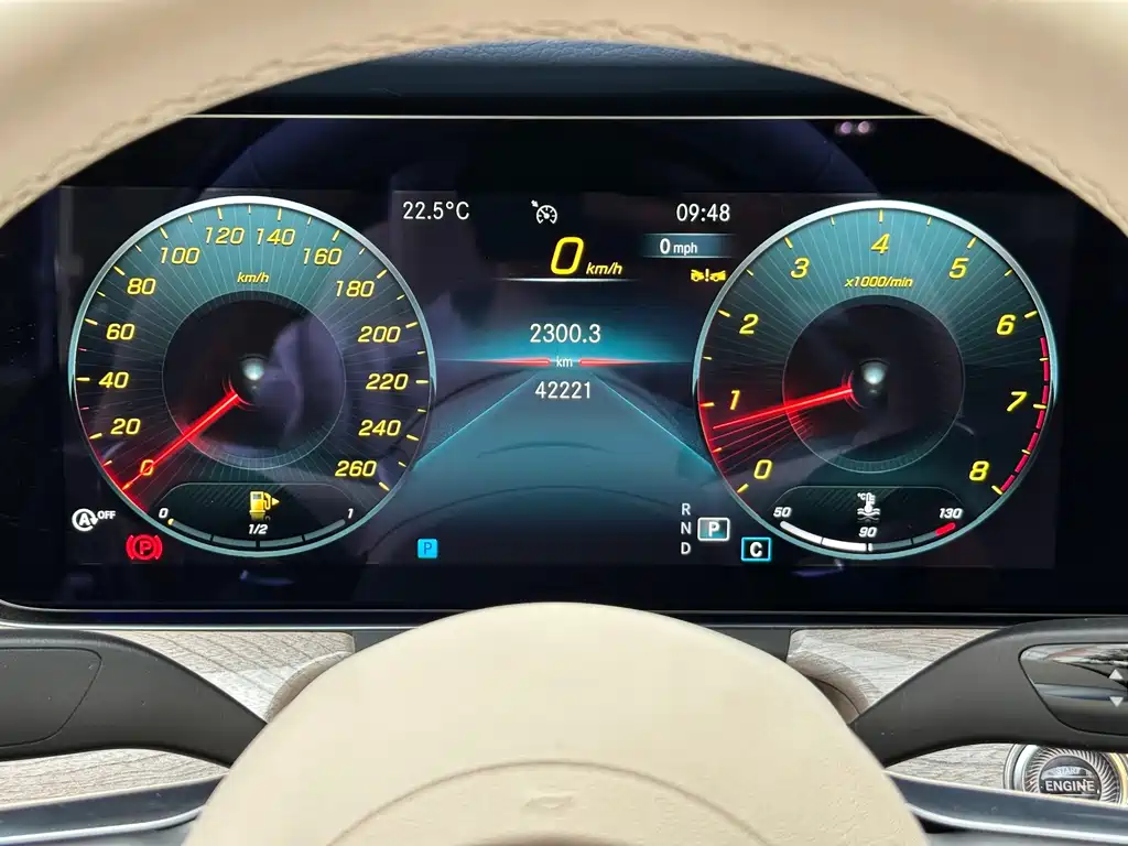 Mercedes-Benz E-Class (Import) — миниатюра 21