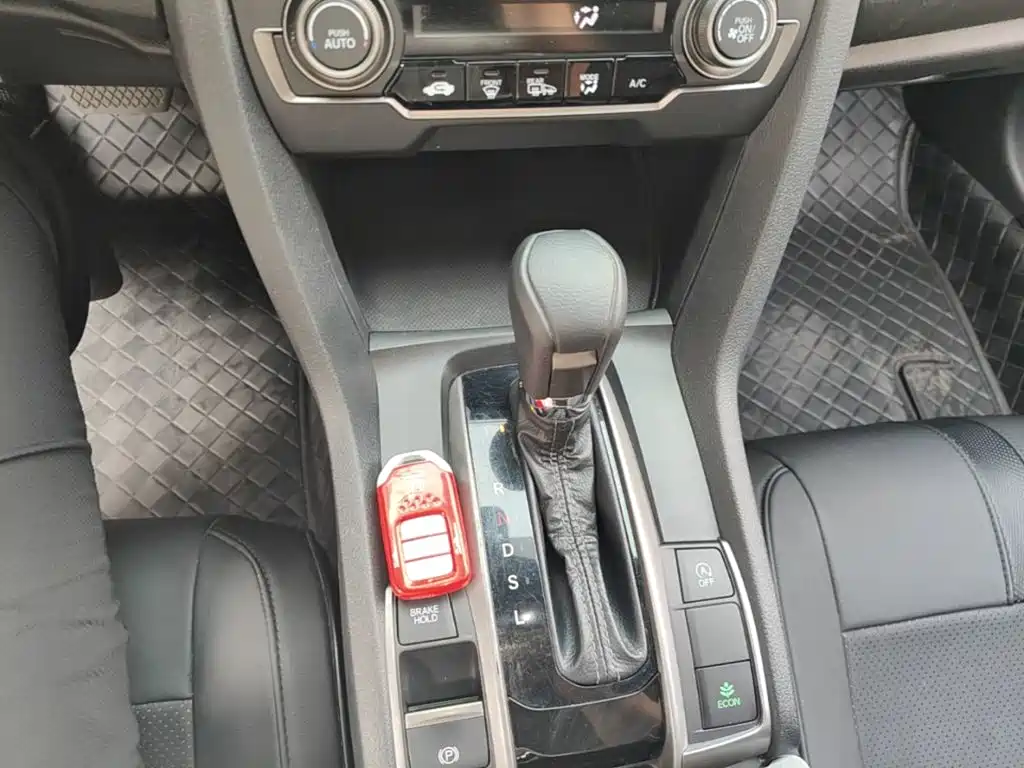 Honda Civic — миниатюра 14
