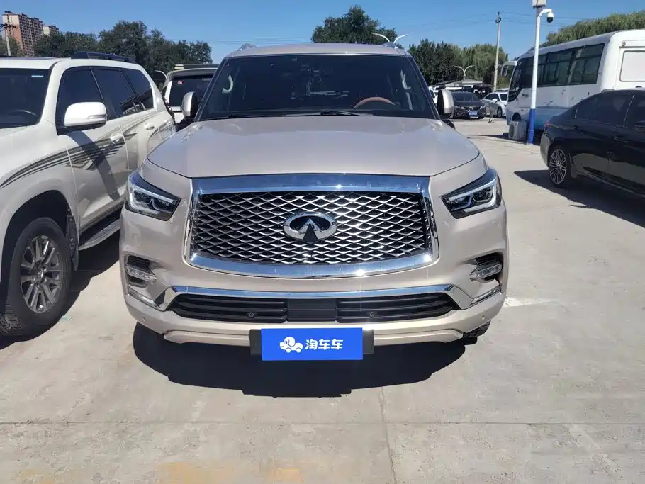 Infiniti QX80 — миниатюра 2
