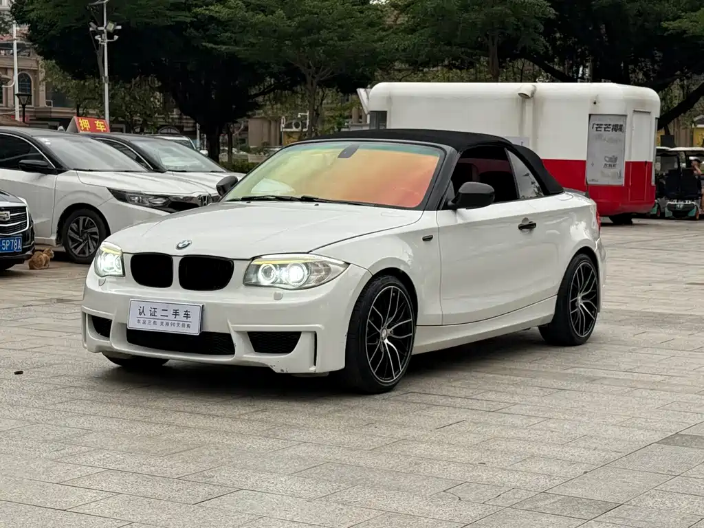 BMW 1 Series (Import) 2012