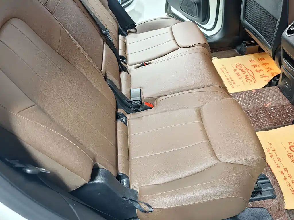 Mercedes-Benz GLB — миниатюра 11