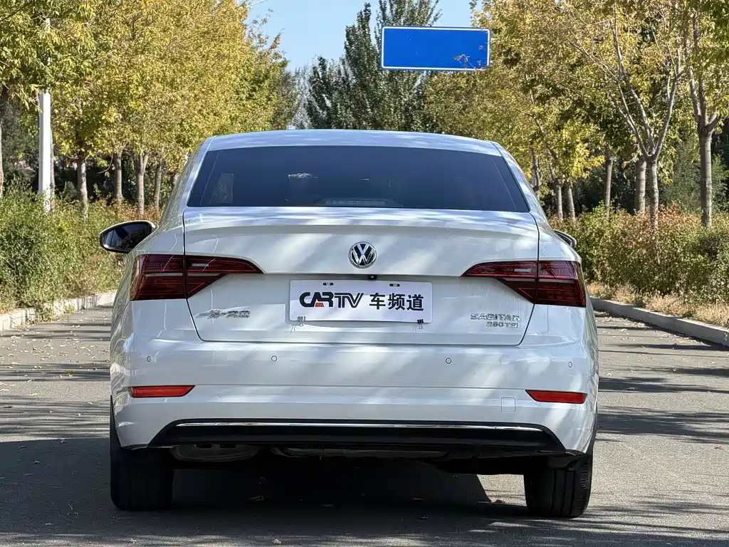 Volkswagen Sagitar — миниатюра 9