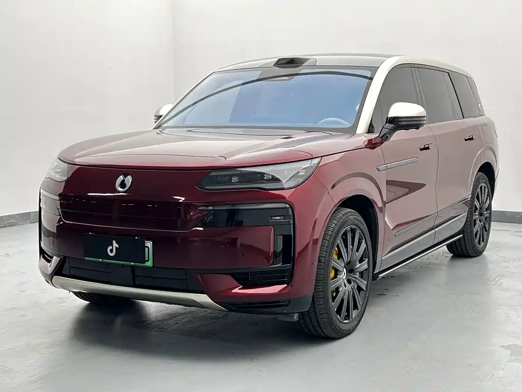 Denza Denza N9