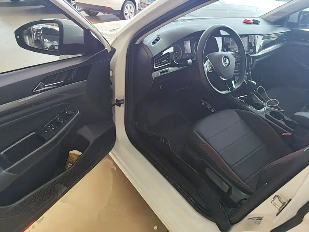 Volkswagen Bora — миниатюра 16