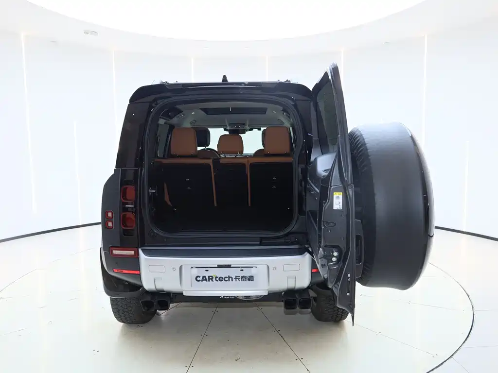 Land Rover Defender — миниатюра 25