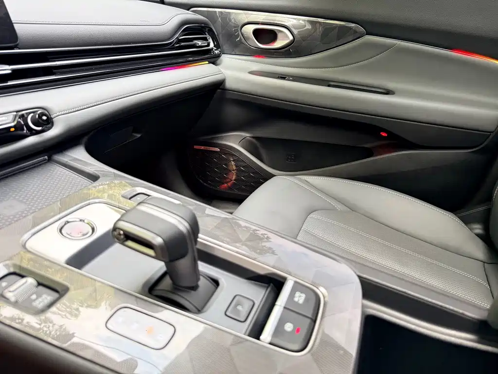 GAC Motor Shadow Leopard — миниатюра 19