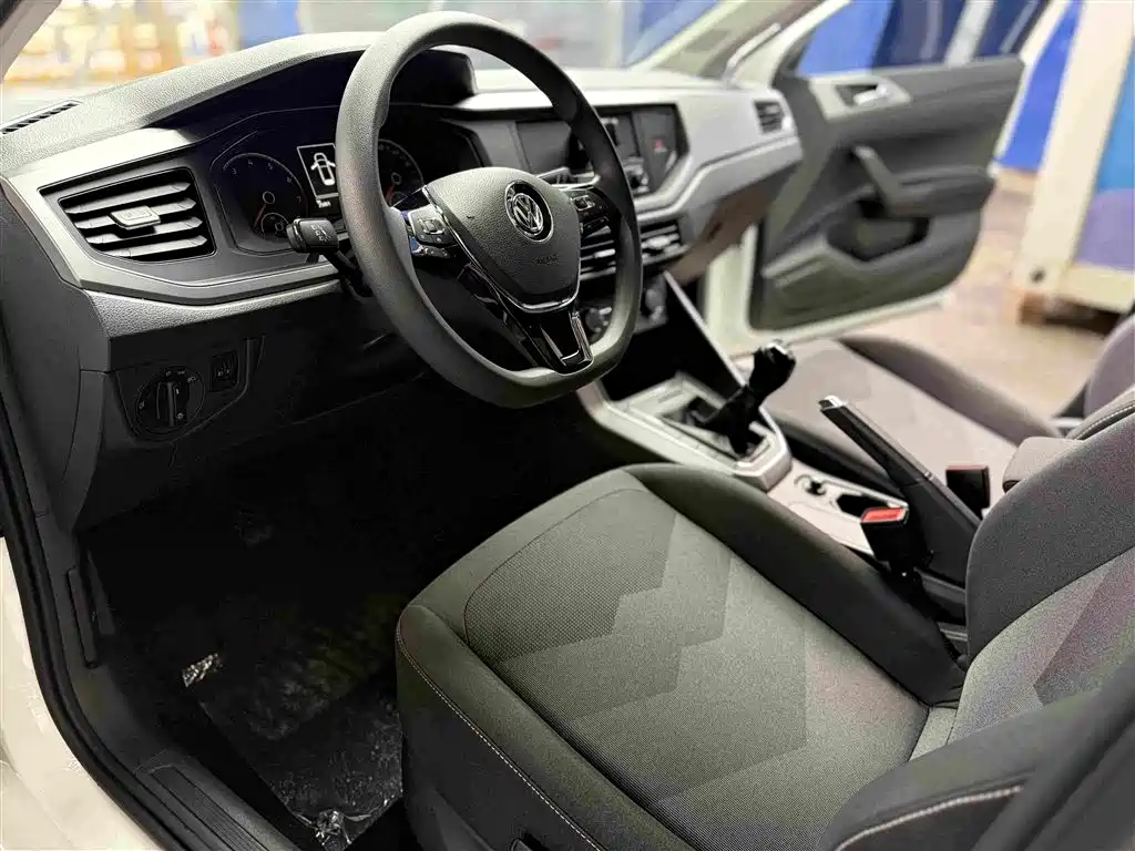 Volkswagen Polo — миниатюра 24
