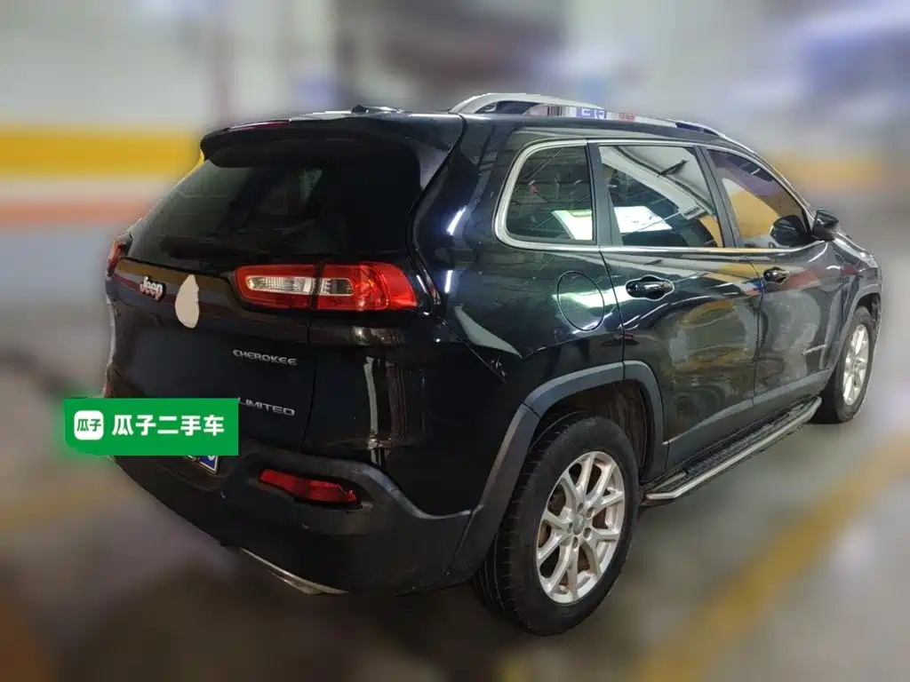 Jeep Cherokee — миниатюра 6