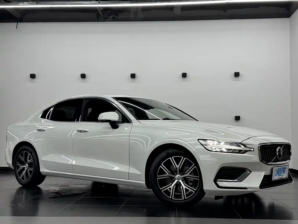 Volvo S60 — миниатюра 3
