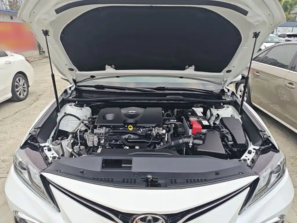 Toyota Camry — миниатюра 20