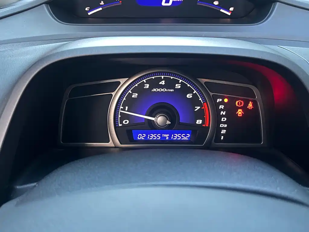 Honda Civic — миниатюра 9