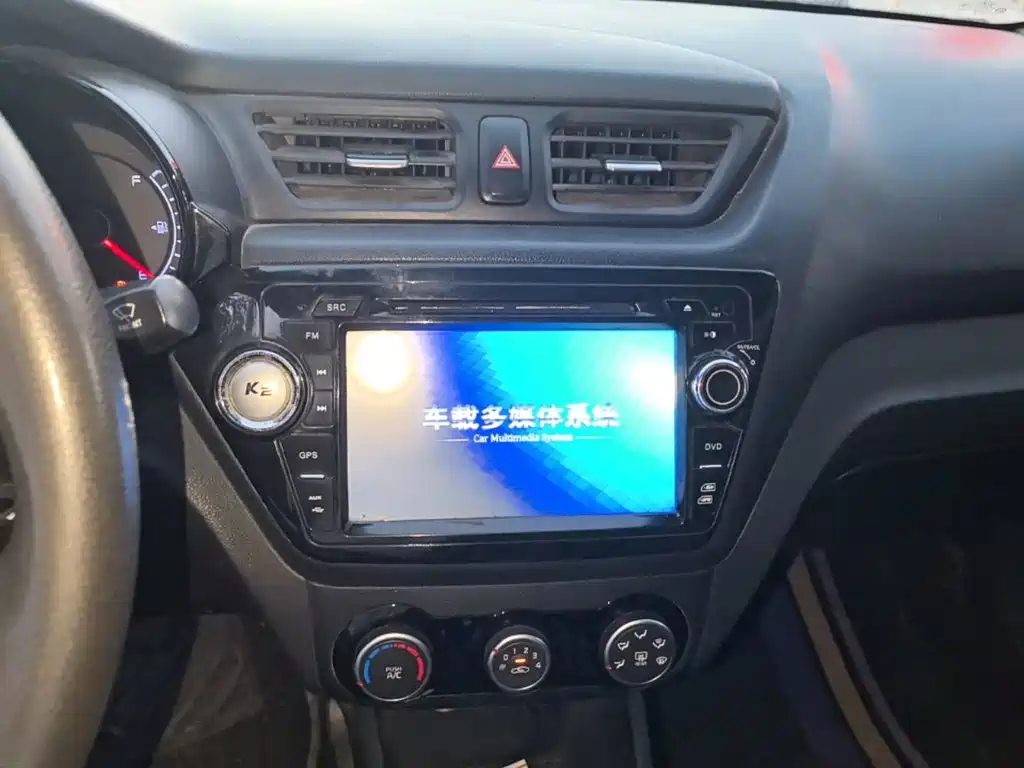 Kia K2 — миниатюра 13
