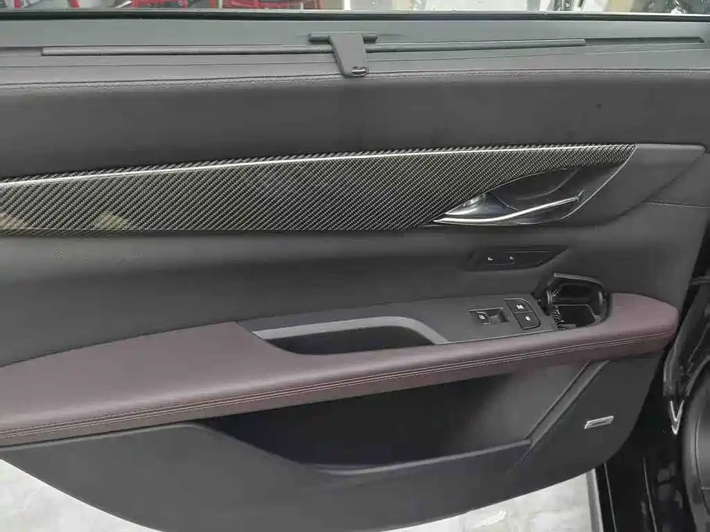 Cadillac CT6 — миниатюра 14