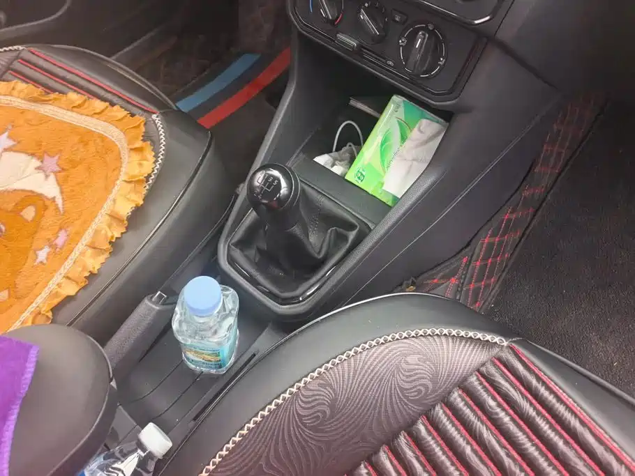 Volkswagen Jetta — миниатюра 16