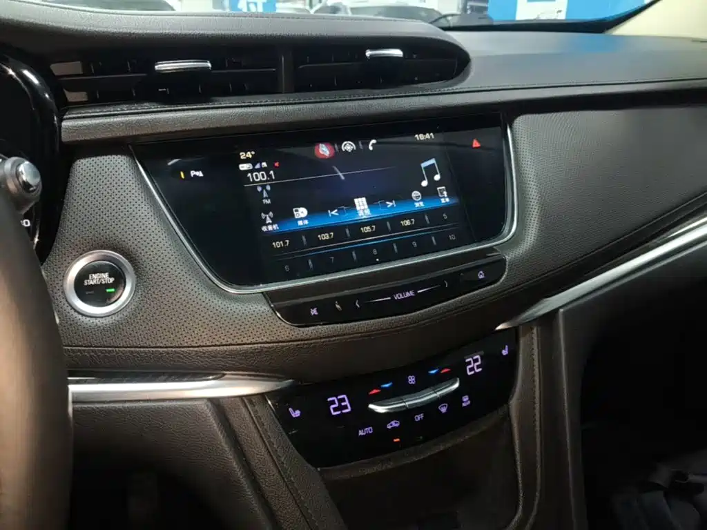 Cadillac XT5 — миниатюра 13