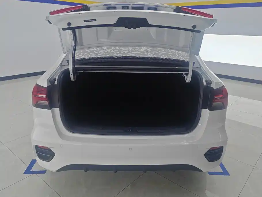 Roewe i5 — миниатюра 4