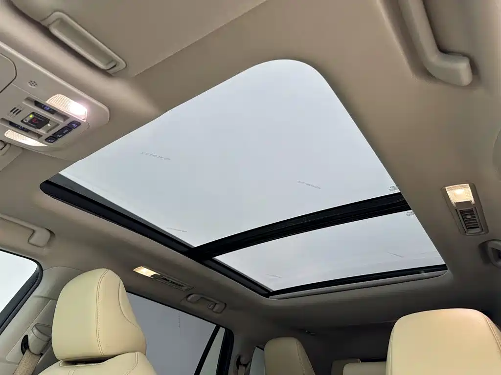Toyota Highlander — миниатюра 13