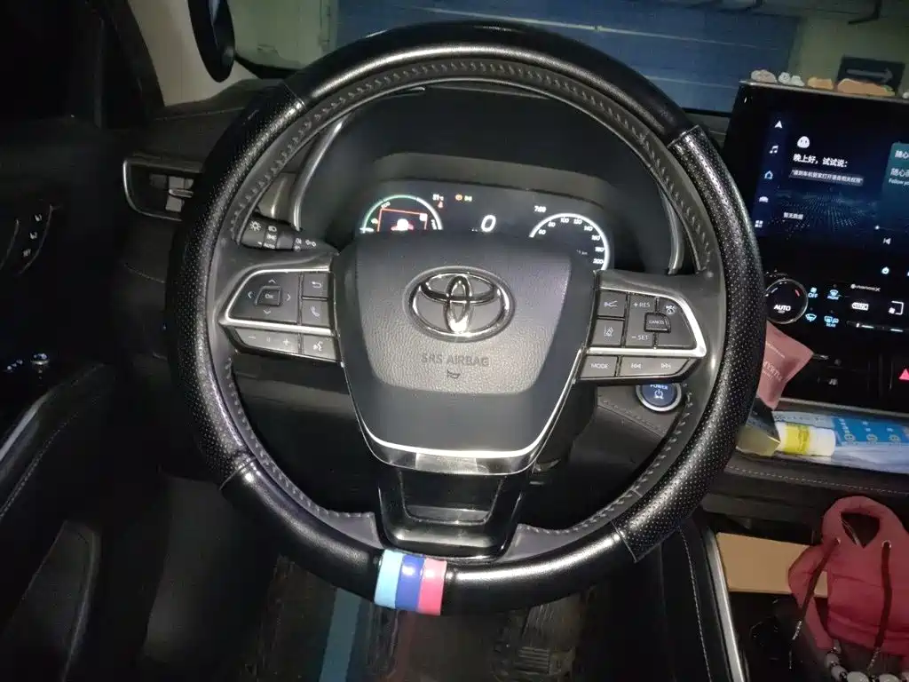 Toyota Highlander — миниатюра 3