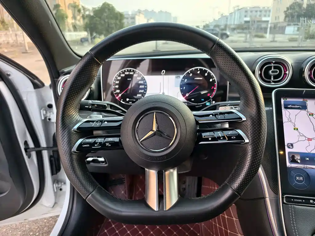 Mercedes-Benz C-Class — миниатюра 10