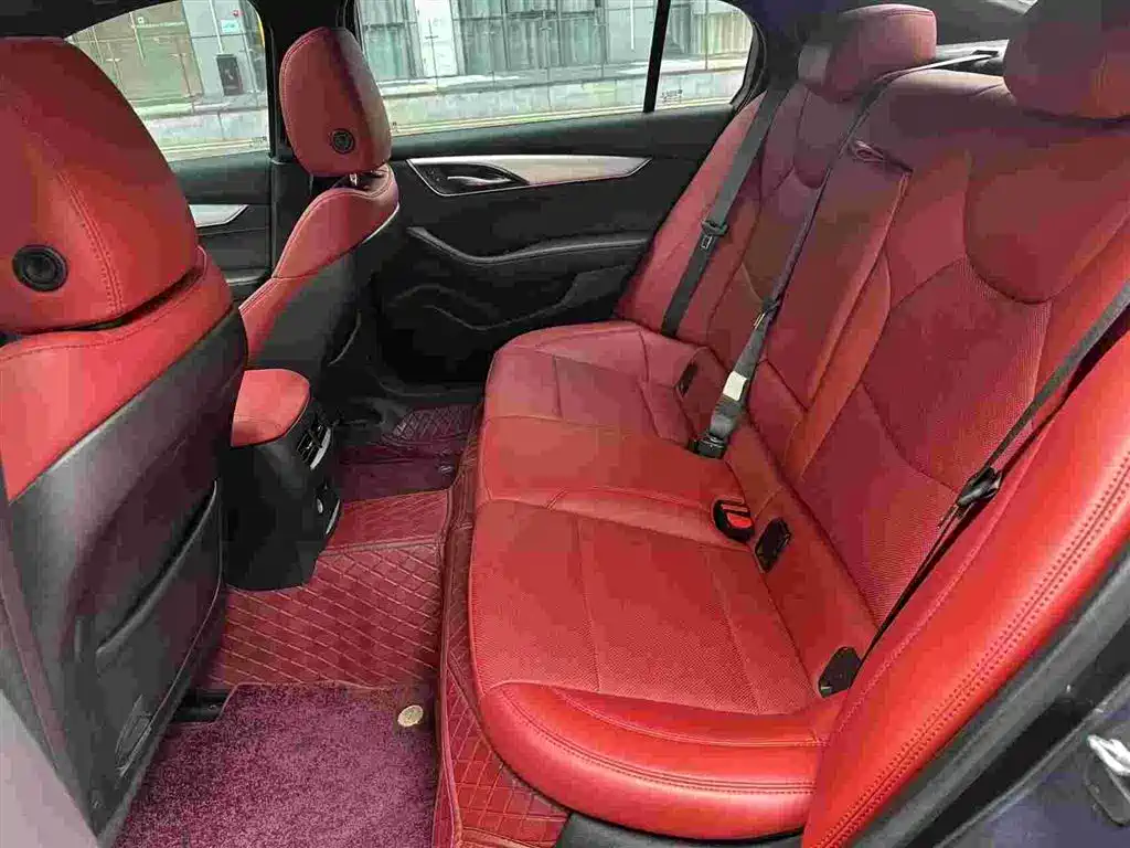 Cadillac CT5 — миниатюра 6