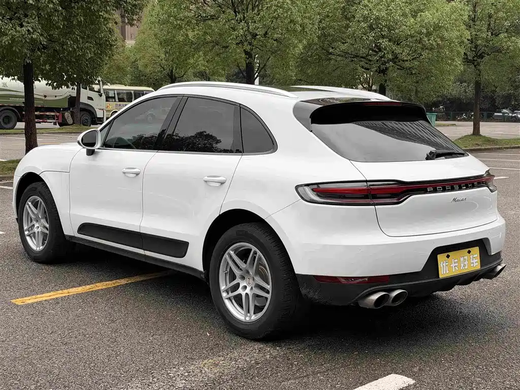 Porsche Macan — миниатюра 7