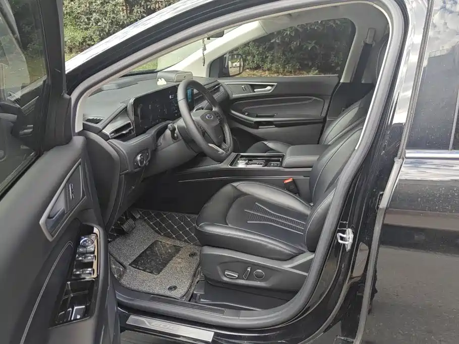 Ford Edge — миниатюра 9