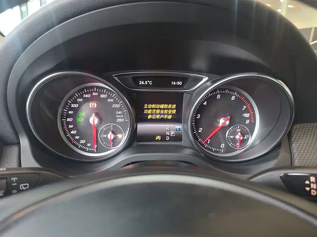 Mercedes-Benz GLA — миниатюра 16