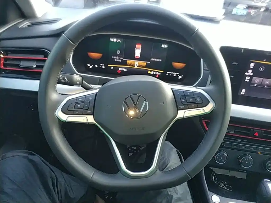 Volkswagen Lavida — миниатюра 11