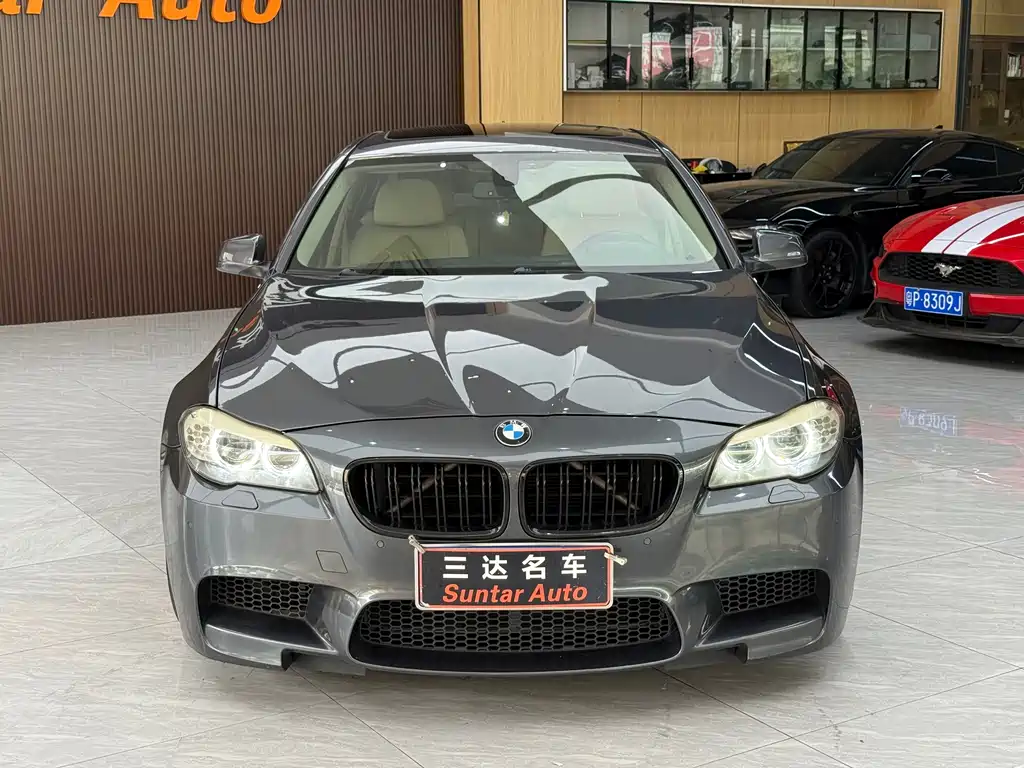 BMW 5 Series — миниатюра 2