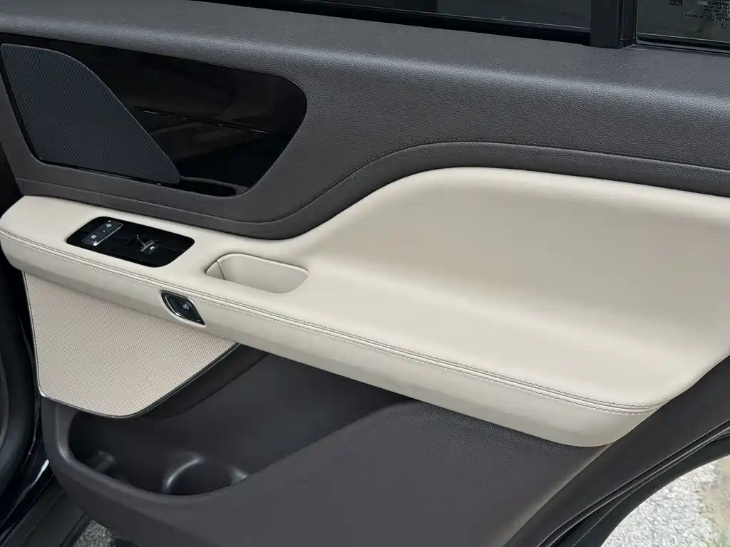Lincoln Aviator 3.0T V6 4WD Premium Edition, фото 20