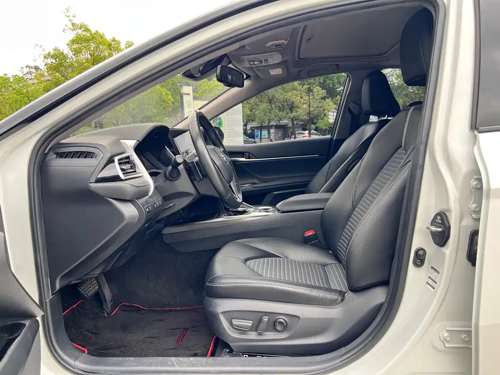 Toyota Camry 2023 2.5S
