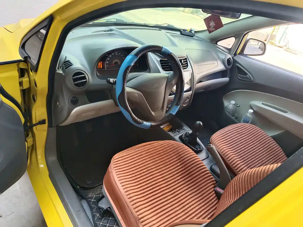 Chevrolet Sail — миниатюра 5