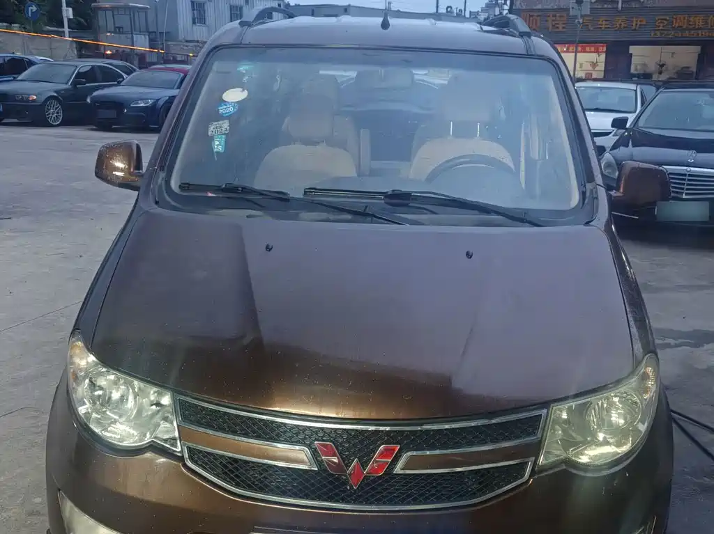 Wuling Hongguang — миниатюра 2
