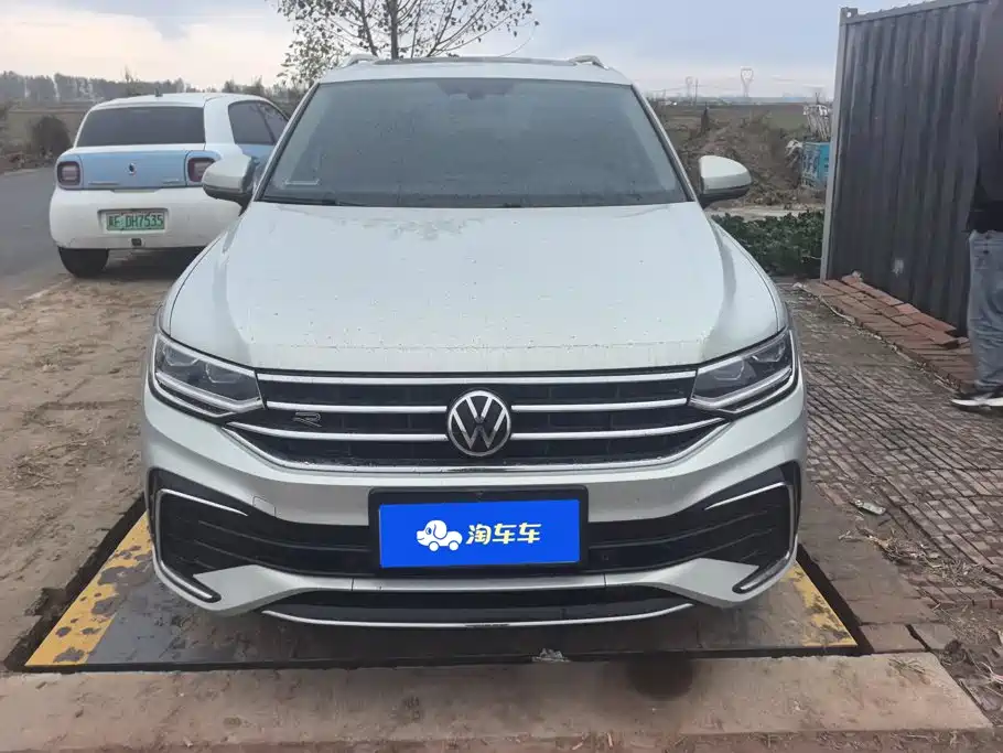 Volkswagen Tiguan L — миниатюра 2