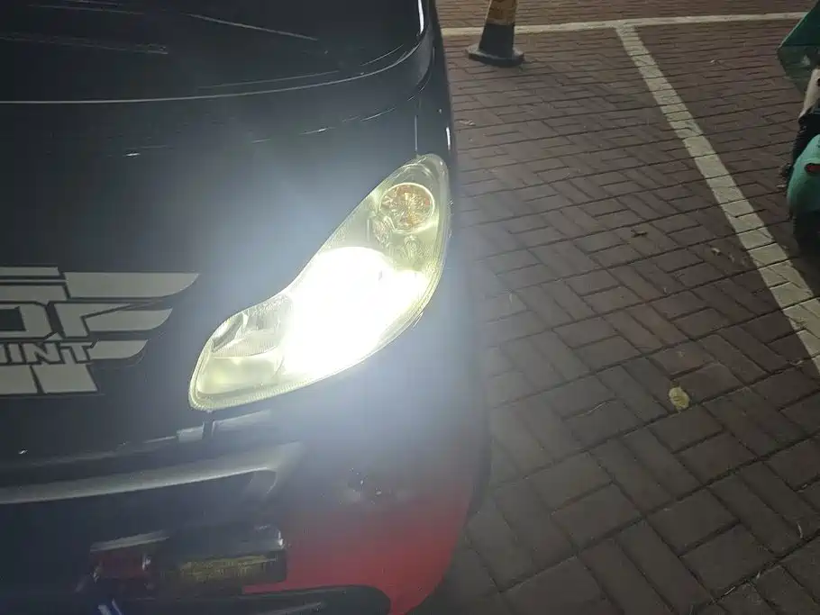 smart Smart Fortwo — миниатюра 5