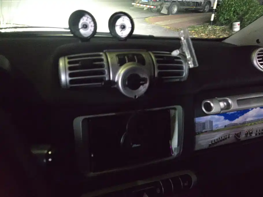 smart Smart Fortwo — миниатюра 13