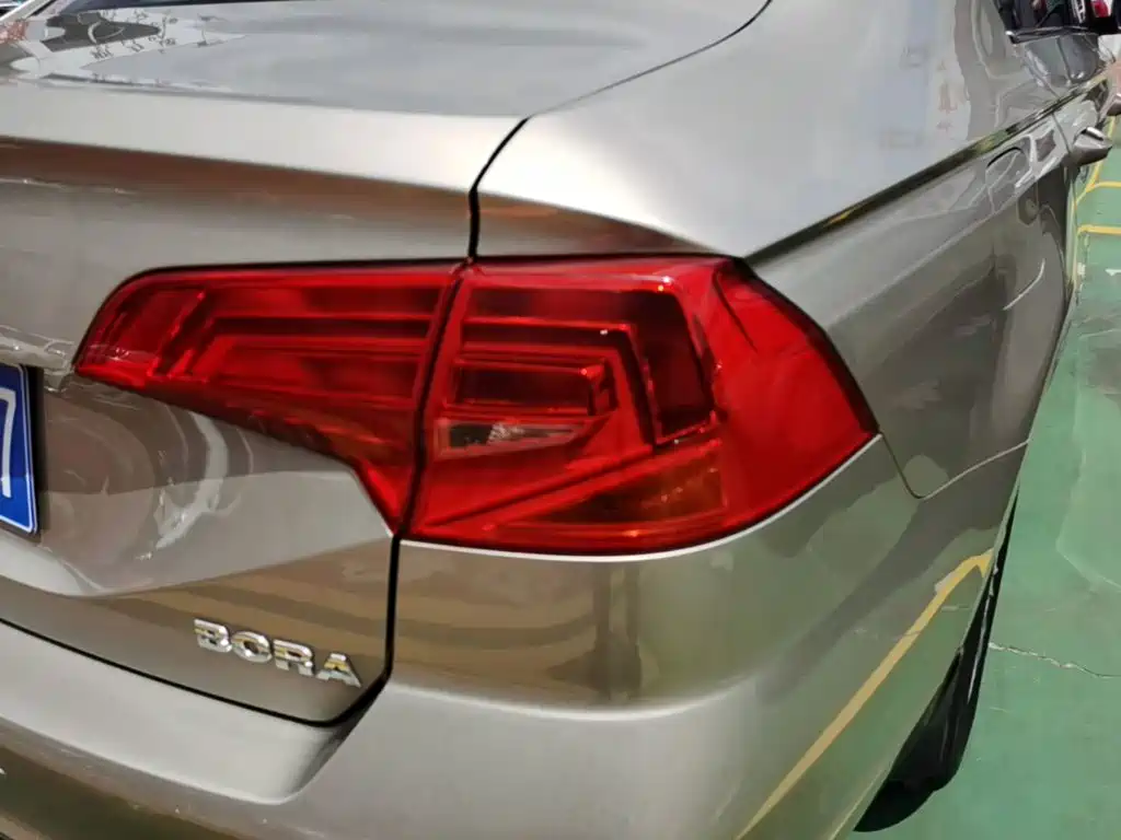 Volkswagen Bora — миниатюра 8