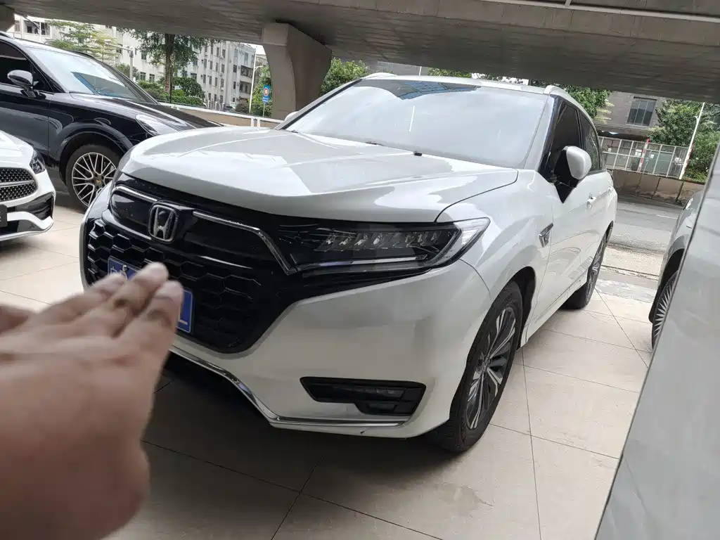Honda UR-V