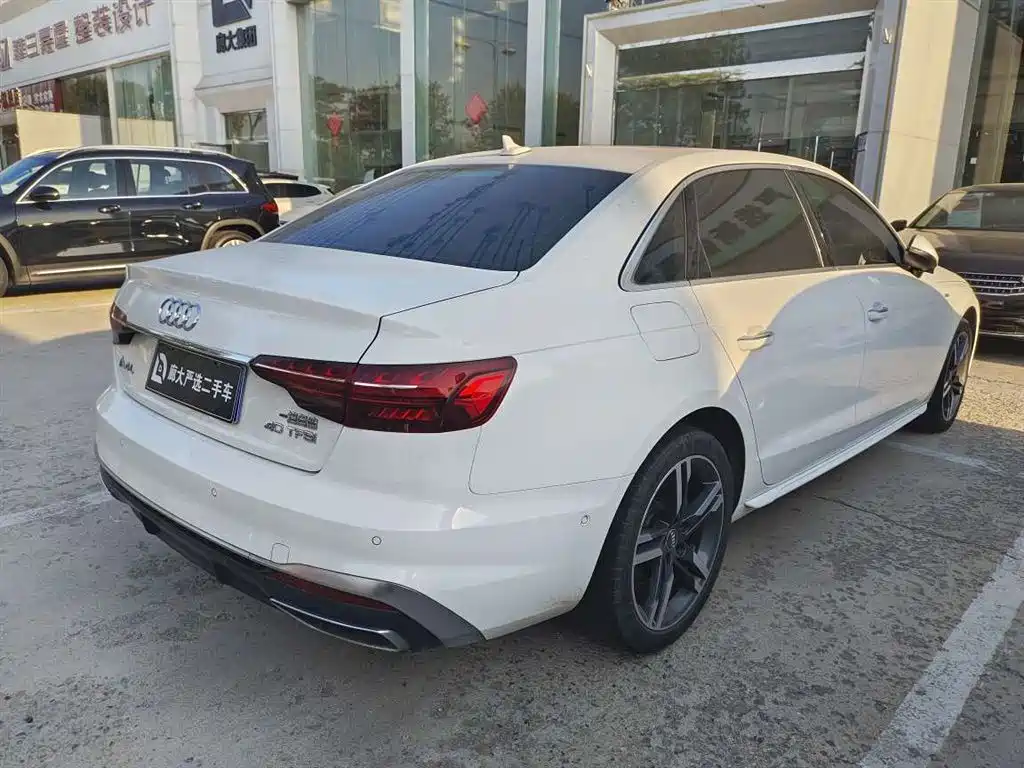 Audi A4L — миниатюра 4